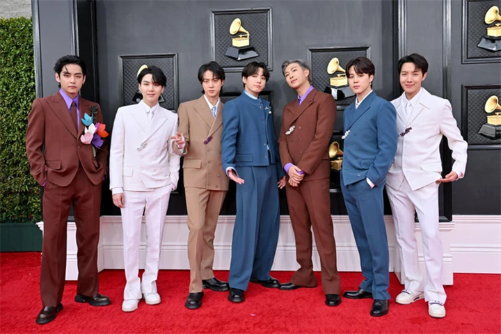 BTS tham dự lễ trao giải Grammy thường niên lần thứ 64 tại MGM Grand Garden Arena ở Las Vegas, Nevada vào năm 2022. Ảnh: Axelle