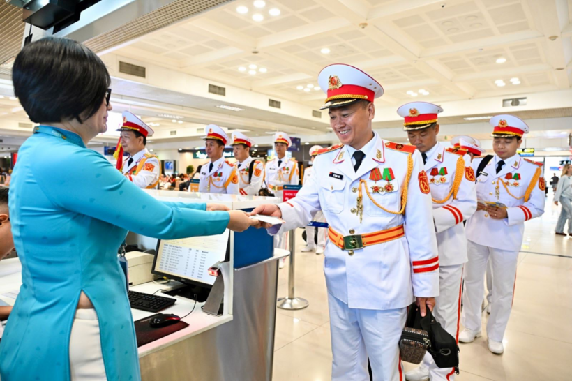 Giai điệu Quốc khánh vang lên ở độ cao 10.000 mét trên chuyến bay Vietnam Airlines - 1