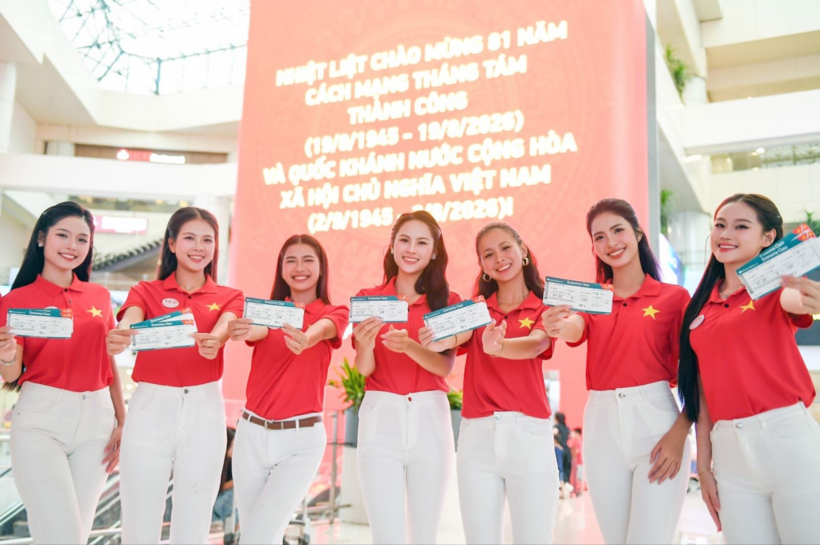 Giai điệu Quốc khánh vang lên ở độ cao 10.000 mét trên chuyến bay Vietnam Airlines - 2