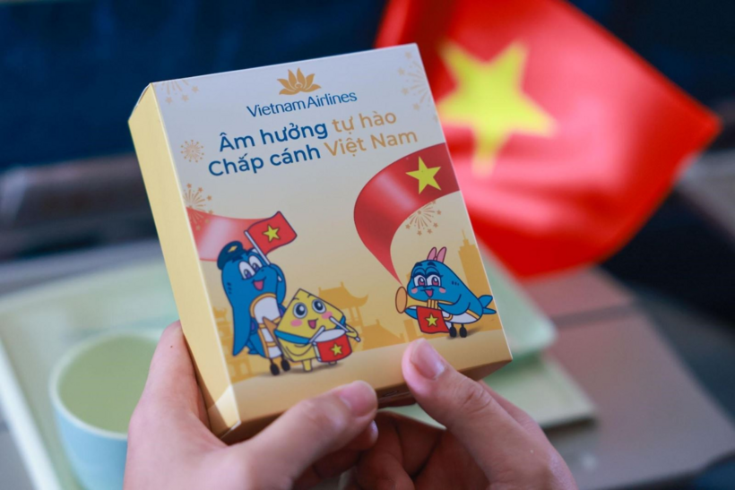 Giai điệu Quốc khánh vang lên ở độ cao 10.000 mét trên chuyến bay Vietnam Airlines - 15
