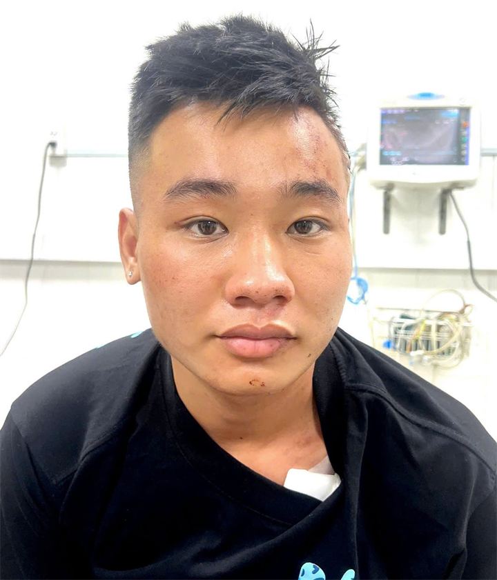 Nguyễn Đức Anh đang điều trị tại bệnh viện. Ảnh: Vietnamnet