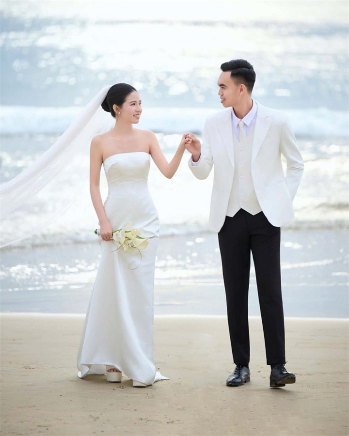 Cô dâu, chú rể có hôn lễ đáng nhớ. Ảnh: VietNamnet