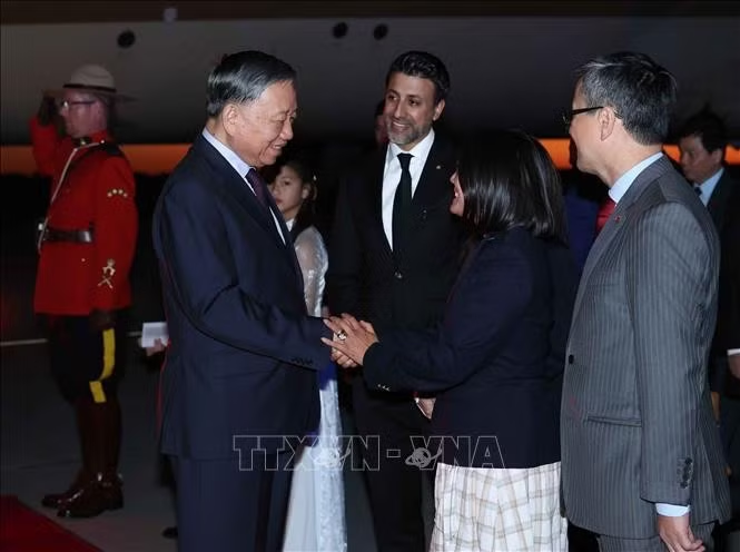 Tổng Bí thư, Chủ tịch nước Tô Lâm đến thủ đô Ottawa, bắt đầu chuyến thăm cấp Nhà nước tới Canada. Ảnh: Thống Nhất/TTXVN