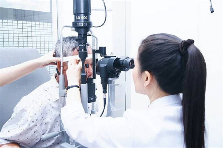 Người tiểu đường cần kiểm tra mắt định kỳ