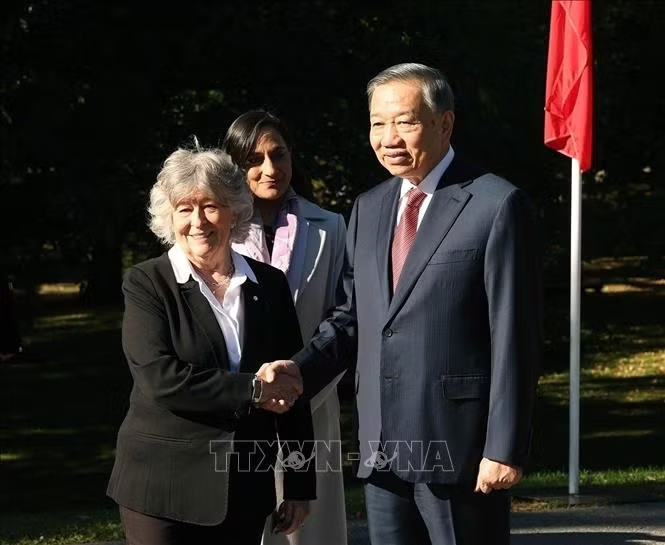 Toàn quyền Canada Louise Arbour đón Tổng Bí thư, Chủ tịch nước Tô Lâm. Ảnh: Thống Nhất/TTXVN