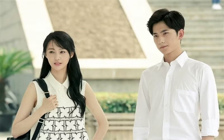 Yêu Em Từ Cái Nhìn Đầu Tiên là phim "thanh xuân học đường" kinh điển. Ảnh cắt từ phim