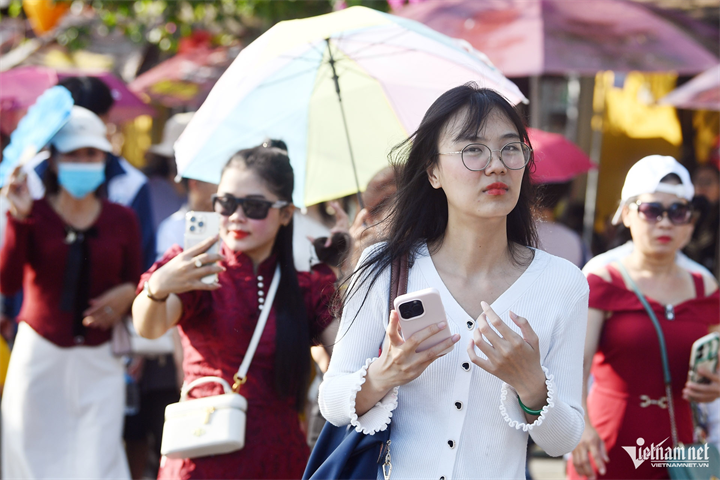 Thời tiết miền Bắc nắng nóng trong hôm nay. Ảnh: VietNamNet.