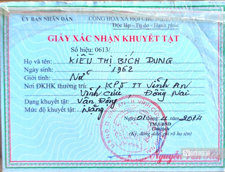 Giấy xác nhận khuyết tật của bà Kiều Thị Bích Dung, ghi nhận dạng khuyết tật vận động và mức độ khuyết tật nặng.