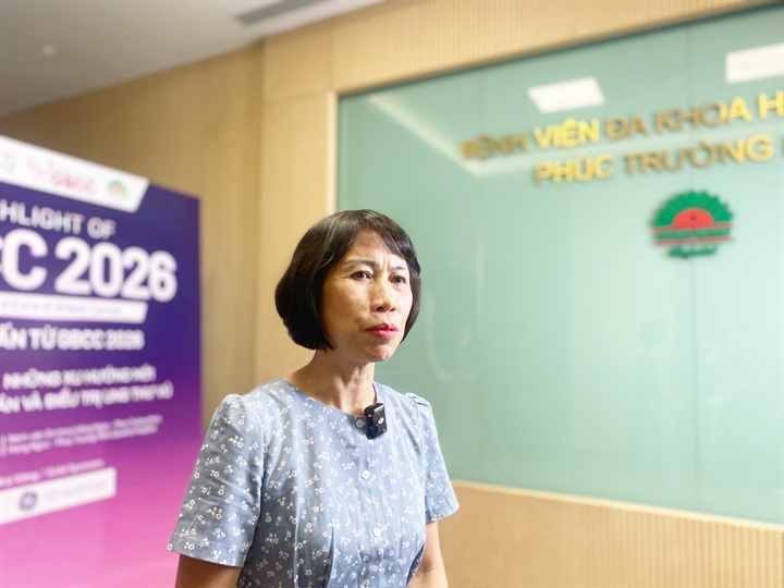 PGS.TS.BS. Nguyễn Thị Minh Phương, Trưởng Khoa Ung bướu, Bệnh viện Đa khoa Hồng Ngọc. Ảnh: Lê Liên