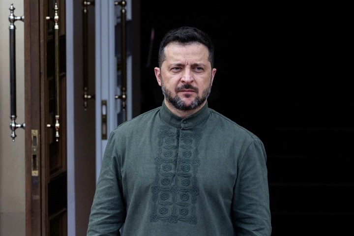 Tổng thống Ukraine Volodymyr Zelenskyy đón tiếp các vị khách quốc tế tại hội nghị thượng đỉnh Nhóm Tám nước Bắc Âu-Baltic ở Kyiv vào ngày 23/8/2026. (Nguồn: Getty Images)