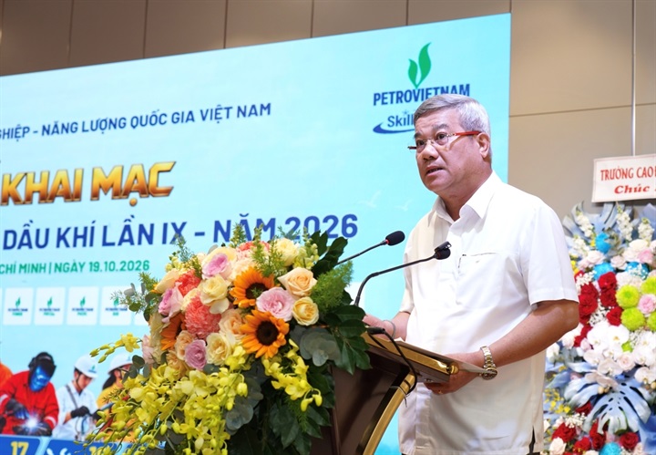 Ông Đỗ Chí Thanh - Phó Tổng Giám đốc PETROVIETNAM, Trưởng Ban Tổ chức Hội thi phát biểu tại lễ Khai mạc Hội thi. Nguồn ảnh PETROVIETNAM
