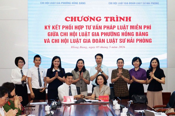 Theo luật gia Nguyễn Quang chiến, công tác tuyên truyền, phổ biến, giáo dục pháp luật và tư vấn miễn phí tại cơ sở là một phần trách nhiệm xã hội của người làm công tác pháp luật.