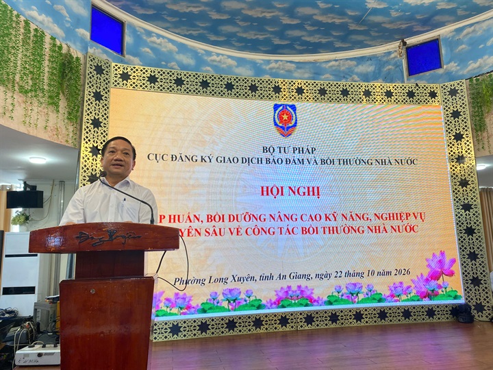 Bộ Tư pháp tổ chức tập huấn chuyên sâu tại An Giang, cập nhật những điểm mới của Luật Trách nhiệm bồi thường của Nhà nước, nâng cao kỹ năng giải quyết yêu cầu bồi thường. (Ảnh: Thu Thảo)