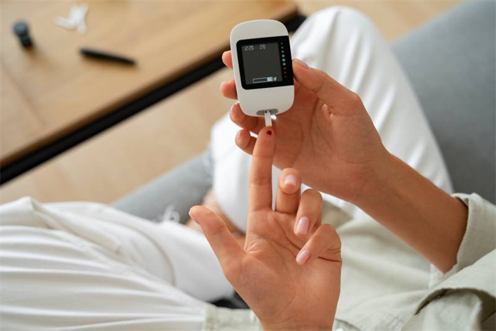 Đường huyết lúc đói là một trong những chỉ số cần theo dõi ở người tiểu đường