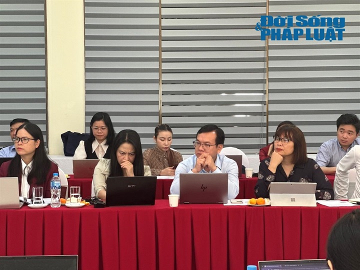 Các đại biểu tham dự Toạ đàm