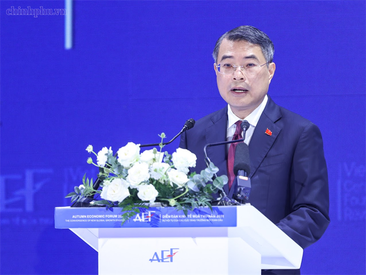 Thủ tướng Chính phủ Lê Minh Hưng phát biểu tại phiên toàn thể cấp cao của Diễn đàn Kinh tế Mùa thu với chủ đề "Tinh thần hợp tác trong kỷ nguyên mới" - Ảnh: chinhphu.vn/Nhật Bắc