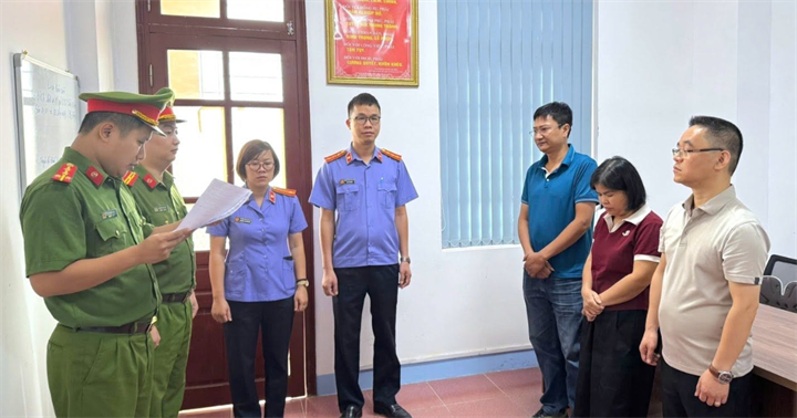 Vụ tham ô hơn 18 tỷ đồng ở Lạng Sơn: Bắt Trưởng chi nhánh phát triển quỹ đất và 2 kế toán. (Ảnh: Công an Lạng Sơn)