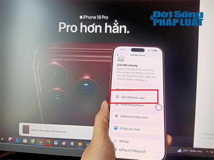 Người dùng iPhone có thể dễ dàng cập nhật ngay iOS 27.2 trong phần cài đặt. Ảnh: Dương Thu.