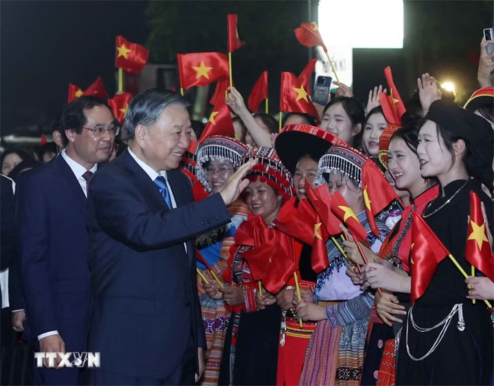 Tổng Bí thư, Chủ tịch nước Tô Lâm dự Lễ kỷ niệm 195 năm tỉnh Thái Nguyên và khai mạc Festival Trà quốc tế- Thái Nguyên 2026 - Ảnh: TTXVN