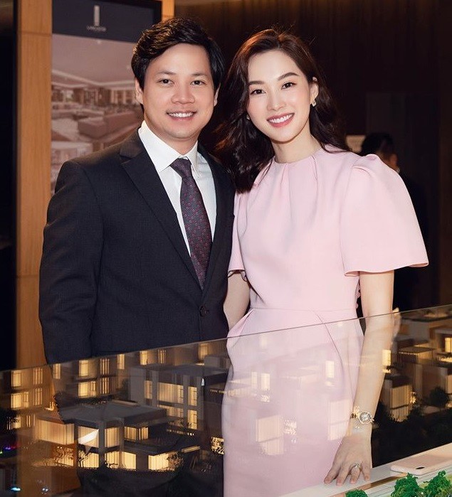 Hoa hậu Đặng Thu Thảo đã mang thai lần 3, lộ rõ bụng và đặc điểm chuẩn mẹ bầu? - Ảnh 11. Hoa hậu Đặng Thu Thảo đã mang thai lần 3, lộ rõ bụng và đặc điểm chuẩn mẹ bầu? - Ảnh 11.