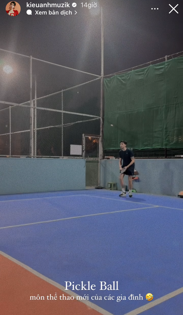 Hội phú bà lập biệt đội chơi Pickleball tưng bừng từ Bắc chí Nam, có cả nàng dâu tỷ phú trốn con lao ra sân nhập hội - Ảnh 3. Hội phú bà lập biệt đội chơi Pickleball tưng bừng từ Bắc chí Nam, có cả nàng dâu tỷ phú trốn con lao ra sân nhập hội - Ảnh 3.