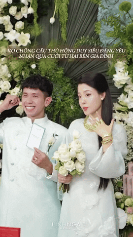 Hot: Cầu thủ Hồng Duy Pinky làm lễ ăn hỏi với bạn gái thạc sĩ, cô dâu xinh đẹp tinh tế chăm chồng từng chút một - Ảnh 7. Hot: Cầu thủ Hồng Duy Pinky làm lễ ăn hỏi với bạn gái thạc sĩ, cô dâu xinh đẹp tinh tế chăm chồng từng chút một - Ảnh 7.