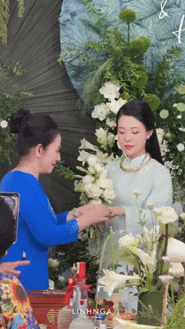 Hot: Cầu thủ Hồng Duy Pinky làm lễ ăn hỏi với bạn gái thạc sĩ, cô dâu xinh đẹp tinh tế chăm chồng từng chút một - Ảnh 4. Hot: Cầu thủ Hồng Duy Pinky làm lễ ăn hỏi với bạn gái thạc sĩ, cô dâu xinh đẹp tinh tế chăm chồng từng chút một - Ảnh 4.