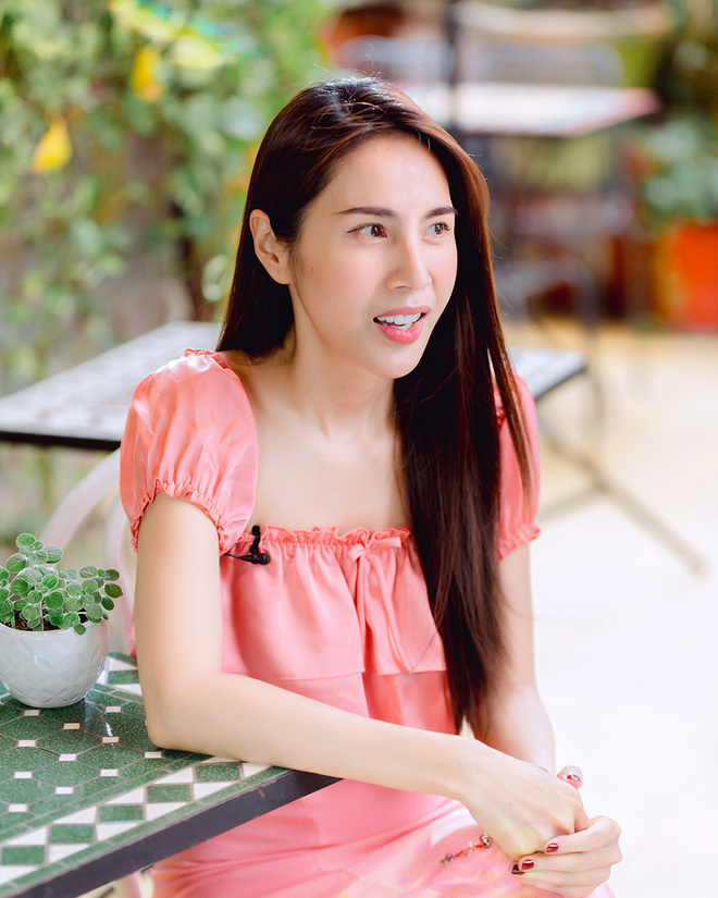 Bị Thủy Tiên nhắc đích danh vụ ca sĩ nợ 80 triệu 13 năm không trả, Khánh Thi: Tôi không biết, không đọc gì hết! - Ảnh 4. Bị Thủy Tiên nhắc đích danh vụ ca sĩ nợ 80 triệu 13 năm không trả, Khánh Thi: Tôi không biết, không đọc gì hết! - Ảnh 4.