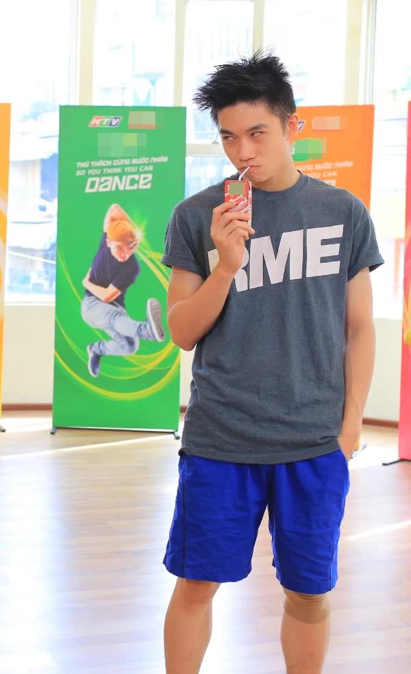 Danh tính chàng dancer người Việt gây chấn động với 2 lần vô địch tại Mỹ: Nhảy đã đẹp, visual thế nào mà buồn vì bị khen đẹp trai? - Ảnh 8. Danh tính chàng dancer người Việt gây chấn động với 2 lần vô địch tại Mỹ: Nhảy đã đẹp, visual thế nào mà buồn vì bị khen đẹp trai? - Ảnh 8.