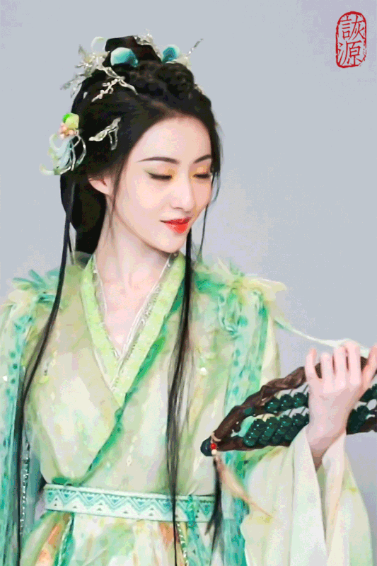 Mỹ nhân lộ clip nhạy cảm dài 20 phút tái xuất, phản ứng của netizen gây sốc - Ảnh 5. Mỹ nhân lộ clip nhạy cảm dài 20 phút tái xuất, phản ứng của netizen gây sốc - Ảnh 5.