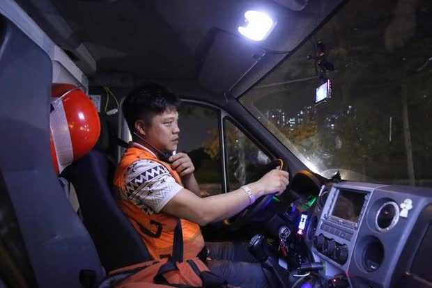 Việt Nam tôi ra ngõ là gặp anh hùng, những anh hùng không mặc áo choàng - Ảnh 6. Việt Nam tôi ra ngõ là gặp anh hùng, những anh hùng không mặc áo choàng - Ảnh 6.