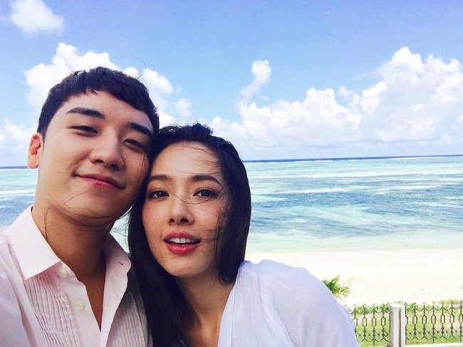 Seungri bị con trai trùm showbiz Hong Kong đuổi cổ - Ảnh 4. Seungri bị con trai trùm showbiz Hong Kong đuổi cổ - Ảnh 4.