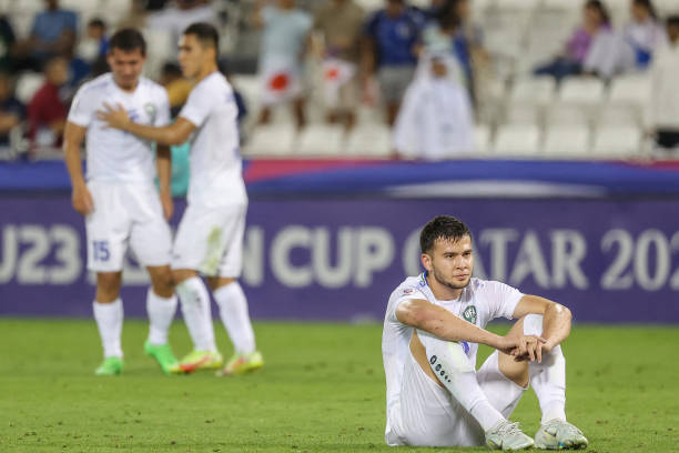 Nghiệt ngã đá bay cơ hội ở phút bù giờ thứ 9, U23 Uzbekistan khóc như mưa nhìn U23 Nhật Bản lên ngôi ở giải châu Á - Ảnh 3. Nghiệt ngã đá bay cơ hội ở phút bù giờ thứ 9, U23 Uzbekistan khóc như mưa nhìn U23 Nhật Bản lên ngôi ở giải châu Á - Ảnh 3.