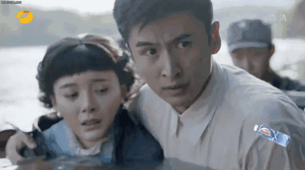 5 phim Hoa ngữ dở nhất mọi thời đại: Hạng 1 bị gỡ gấp vì cảnh quay thô tục động chạm vòng một phụ nữ - Ảnh 3. 5 phim Hoa ngữ dở nhất mọi thời đại: Hạng 1 bị gỡ gấp vì cảnh quay thô tục động chạm vòng một phụ nữ - Ảnh 3.