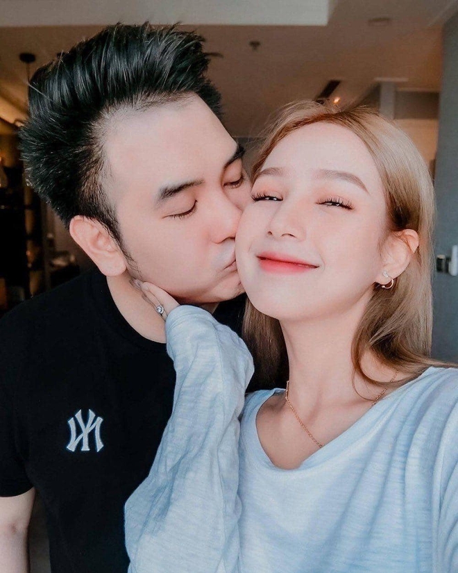 Xemesis lần đầu lên tiếng nói rõ 1 việc giữa loạt tin đồn trục trặc hôn nhân với Xoài Non - Ảnh 4. Xemesis lần đầu lên tiếng nói rõ 1 việc giữa loạt tin đồn trục trặc hôn nhân với Xoài Non - Ảnh 4.