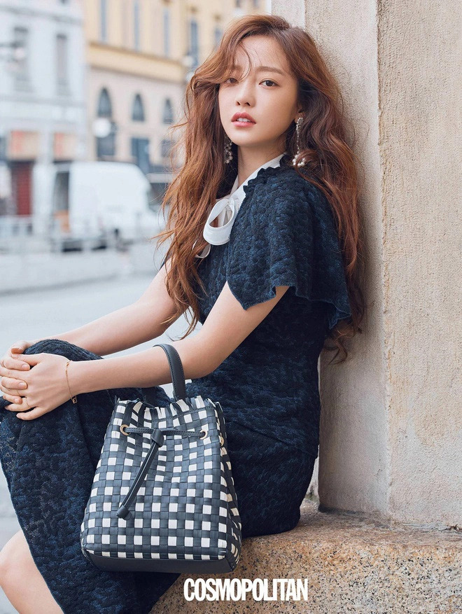 Mỹ nhân Hàn bị bạo hành: Choi Jin Sil - Goo Hara lâm vào bước đường tự tử, sao Hậu Duệ Mặt Trời bị chồng đánh và cấm gặp con 11 năm - Ảnh 13. Mỹ nhân Hàn bị bạo hành: Choi Jin Sil - Goo Hara lâm vào bước đường tự tử, sao Hậu Duệ Mặt Trời bị chồng đánh và cấm gặp con 11 năm - Ảnh 13.
