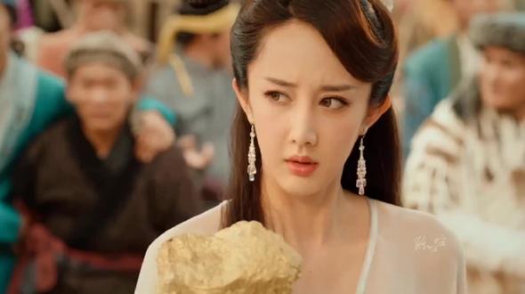 Sao nữ tự huỷ nhan sắc để thoát kiếp cả đời đóng phim rác, bị tẩy chay khỏi showbiz chỉ vì nói 2 chữ - Ảnh 3. Sao nữ tự huỷ nhan sắc để thoát kiếp cả đời đóng phim rác, bị tẩy chay khỏi showbiz chỉ vì nói 2 chữ - Ảnh 3.