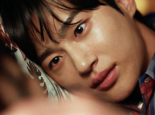 Đạo diễn Cõng Anh Mà Chạy tự khui: Byeon Woo Seok và Kim Hye Yoon đang hẹn hò thật mà tôi không biết cũng nên - Ảnh 3. Đạo diễn Cõng Anh Mà Chạy tự khui: Byeon Woo Seok và Kim Hye Yoon đang hẹn hò thật mà tôi không biết cũng nên - Ảnh 3.