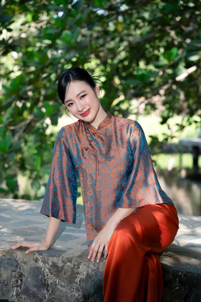 Lần gần nhất Angela Phương Trinh xuất hiện bên gia đình, thái độ ra sao? - Ảnh 5. Lần gần nhất Angela Phương Trinh xuất hiện bên gia đình, thái độ ra sao? - Ảnh 5.