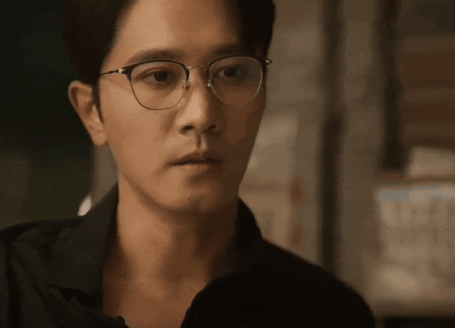 Khán giả ồ ạt tẩy chay, đòi gỡ gấp phim của Lưu Diệc Phi vì nội dung lố bịch, nữ chính điên khùng - Ảnh 4. Khán giả ồ ạt tẩy chay, đòi gỡ gấp phim của Lưu Diệc Phi vì nội dung lố bịch, nữ chính điên khùng - Ảnh 4.