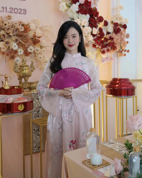 Thông tin hiếm lễ ăn hỏi của Midu, đã đặt may riêng tới 40 bộ áo dài - Ảnh 3. Thông tin hiếm lễ ăn hỏi của Midu, đã đặt may riêng tới 40 bộ áo dài - Ảnh 3.