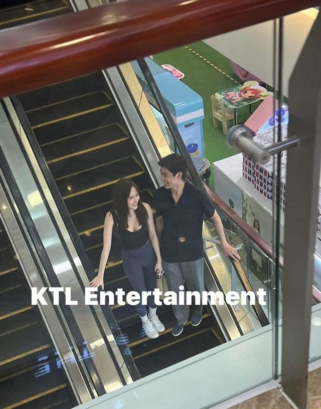 Cuối cùng thì Thiều Bảo Trâm và bạn trai kém 10 tuổi cũng chịu công khai hẹn hò - Ảnh 6. Cuối cùng thì Thiều Bảo Trâm và bạn trai kém 10 tuổi cũng chịu công khai hẹn hò - Ảnh 6.