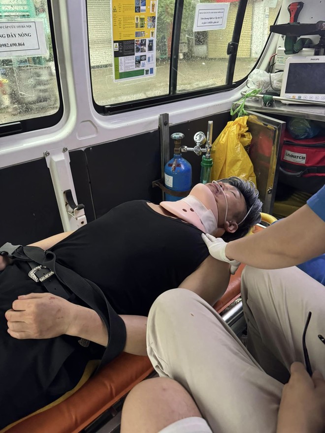 Nam ca sĩ bức xúc khi chỉ bị tai nạn khi quay MV mà bị đồn qua đời, có đính chính vẫn... nhiều người không tin! - Ảnh 1. Nam ca sĩ bức xúc khi chỉ bị tai nạn khi quay MV mà bị đồn qua đời, có đính chính vẫn... nhiều người không tin! - Ảnh 1.