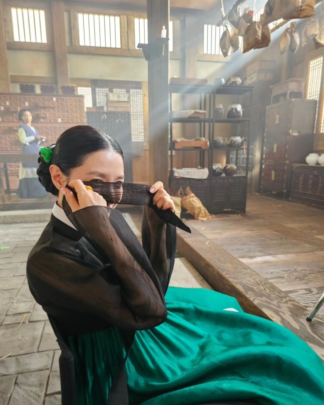 Quốc bảo nhan sắc gây sốc với visual 21 không đổi, tái hiện vai diễn kinh điển khiến dân tình si mê - Ảnh 2. Quốc bảo nhan sắc gây sốc với visual 21 không đổi, tái hiện vai diễn kinh điển khiến dân tình si mê - Ảnh 2.