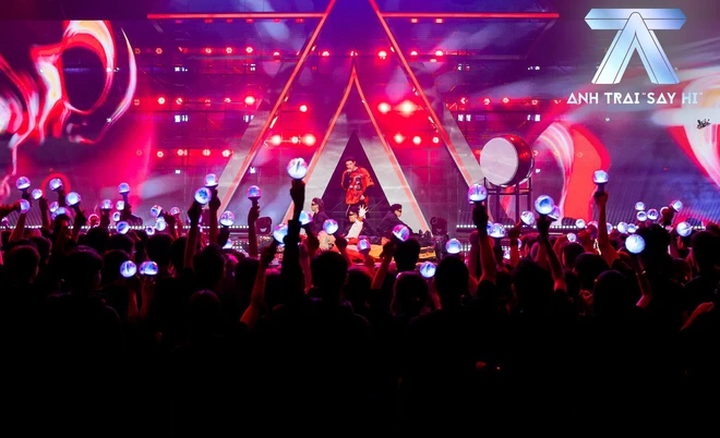 Bùng nổ tranh cãi sau kết quả Livestage 1 của Anh Trai Say Hi: câu chuyện lượt vote khán giả tại trường quay lại phải bàn? - Ảnh 2. Bùng nổ tranh cãi sau kết quả Livestage 1 của Anh Trai Say Hi: câu chuyện lượt vote khán giả tại trường quay lại phải bàn? - Ảnh 2.