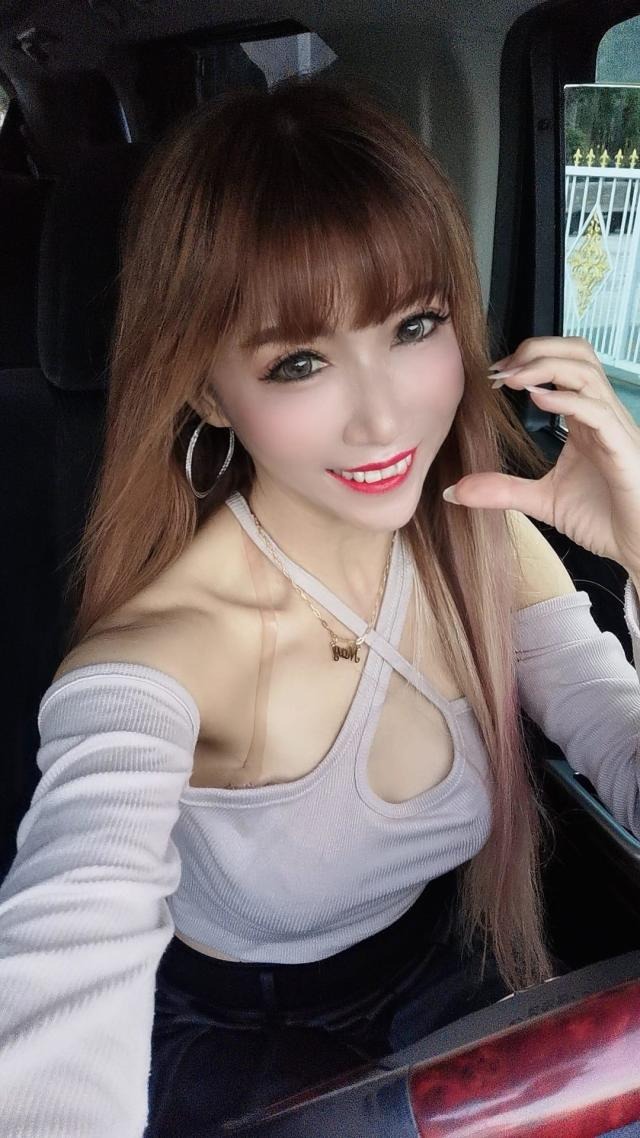 Nữ ca sĩ qua đời trong vụ tai nạn giao thông thảm khốc - Ảnh 3. Nữ ca sĩ qua đời trong vụ tai nạn giao thông thảm khốc - Ảnh 3.