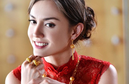 Tiểu tam trơ trẽn nhất showbiz hiện ra sao sau khi nhận 900 tỷ phí chia tay từ người tình tỷ phú? - Ảnh 7. Tiểu tam trơ trẽn nhất showbiz hiện ra sao sau khi nhận 900 tỷ phí chia tay từ người tình tỷ phú? - Ảnh 7.