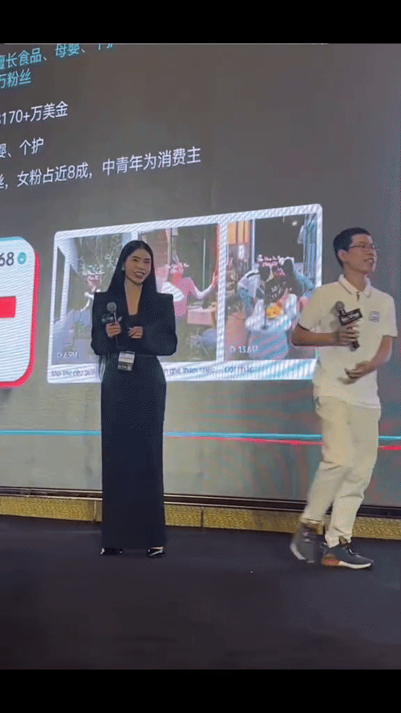 Hằng Du Mục xuất hiện tại sự kiện lớn sau biến cố hôn nhân, thần thái ra sao mà team qua đường không thể làm ngơ? - Ảnh 2. Hằng Du Mục xuất hiện tại sự kiện lớn sau biến cố hôn nhân, thần thái ra sao mà team qua đường không thể làm ngơ? - Ảnh 2.