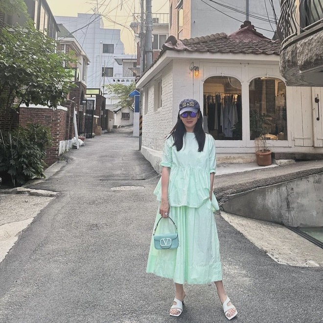 Son Ye Jin - Hyun Bin hẹn hò sang chảnh tựa cảnh phim ở quán cafe, khiến khách du lịch thốt lên 1 câu - Ảnh 5. Son Ye Jin - Hyun Bin hẹn hò sang chảnh tựa cảnh phim ở quán cafe, khiến khách du lịch thốt lên 1 câu - Ảnh 5.
