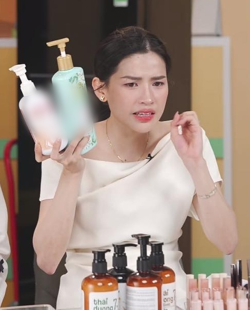 Võ Hà Linh bất ngờ tuyên bố 1 điều về phiên live 40 tiếng của Quyền Leo Daily - Ảnh 1. Võ Hà Linh bất ngờ tuyên bố 1 điều về phiên live 40 tiếng của Quyền Leo Daily - Ảnh 1.